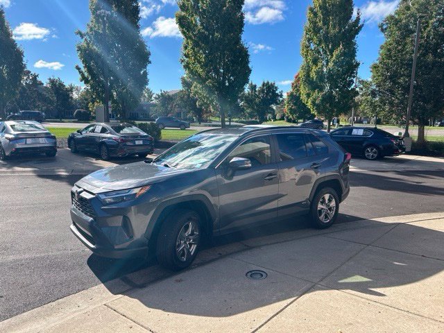 Used 2025 Toyota RAV4 LE AWD/4WD image 3