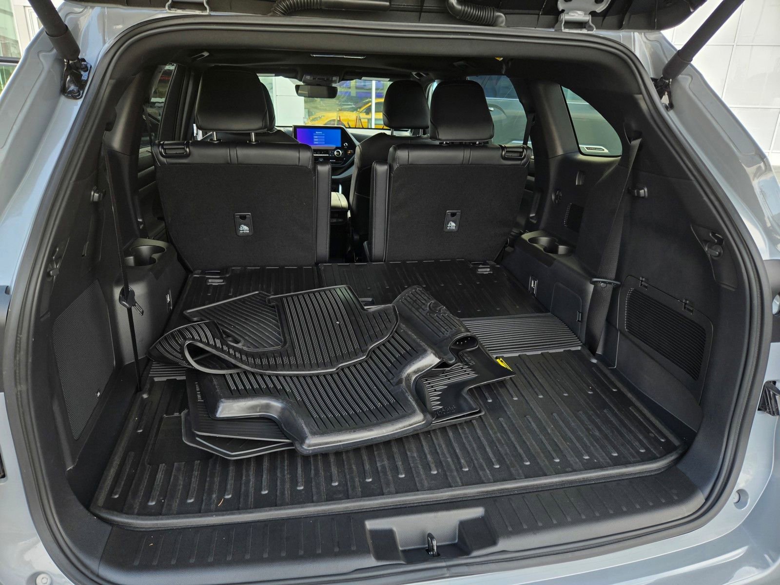 Certified 2025 Toyota Highlander XSE AWD/4WD image 23