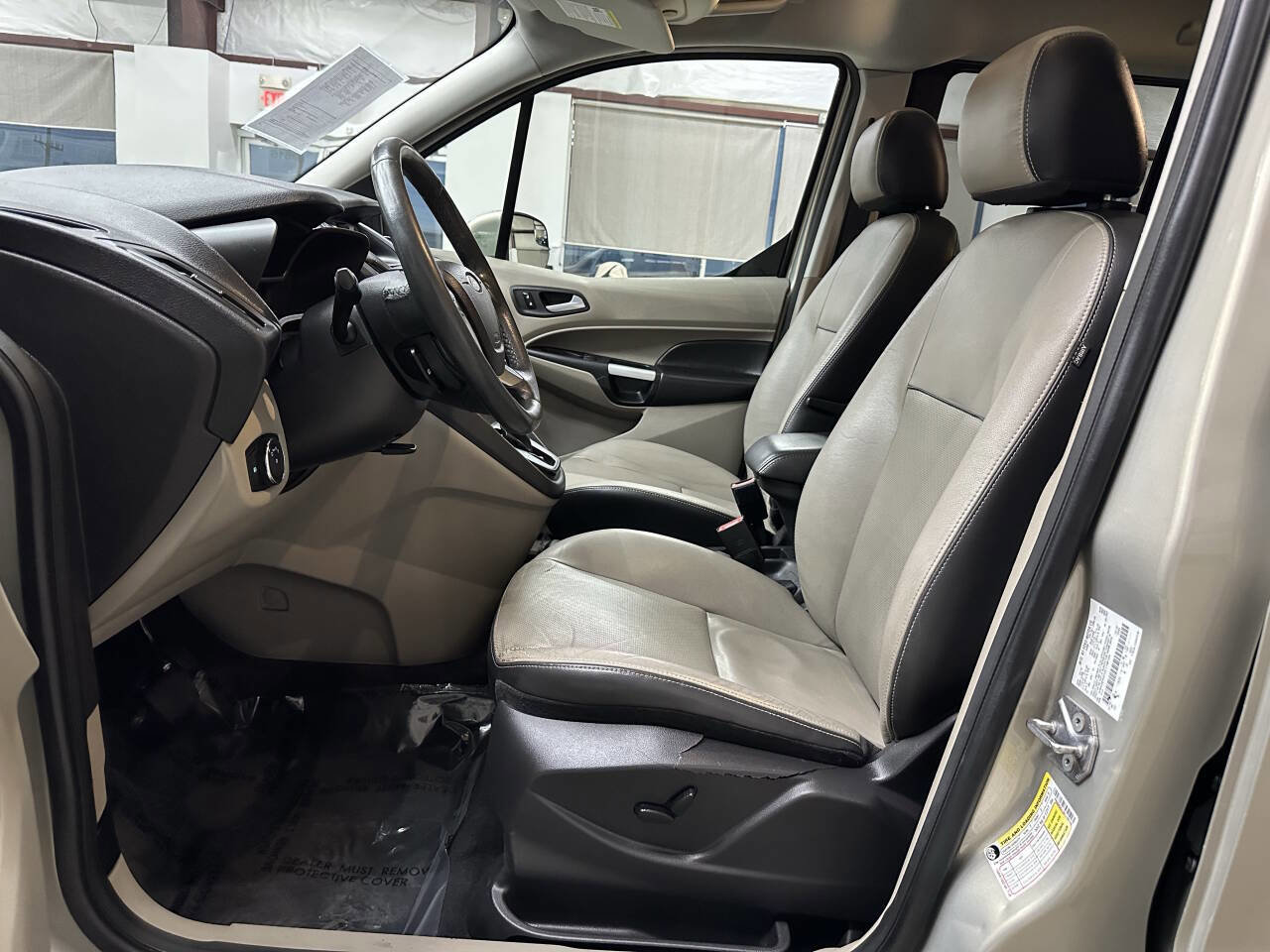 Used 2014 Ford Transit Connect Titanium FWD image 11
