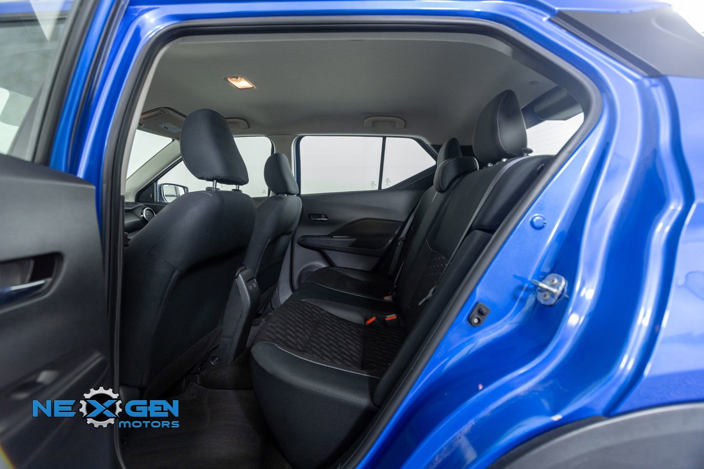 Used 2022 Nissan Kicks SV image 25