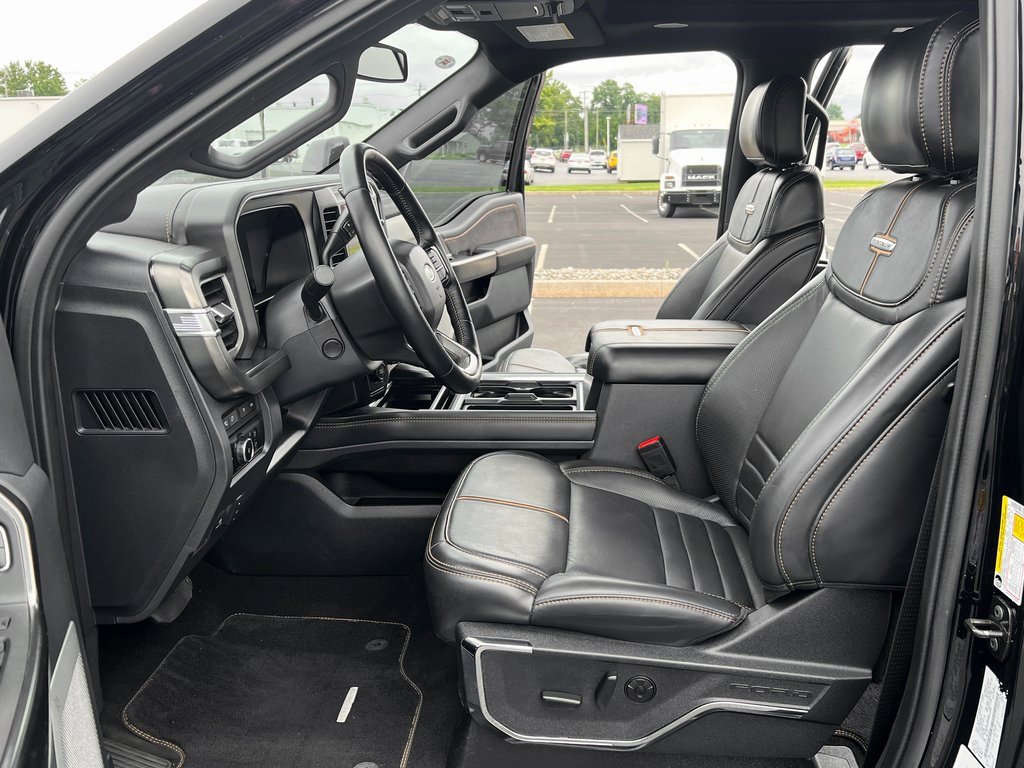 Used 2024 Ford F450 Platinum image 3