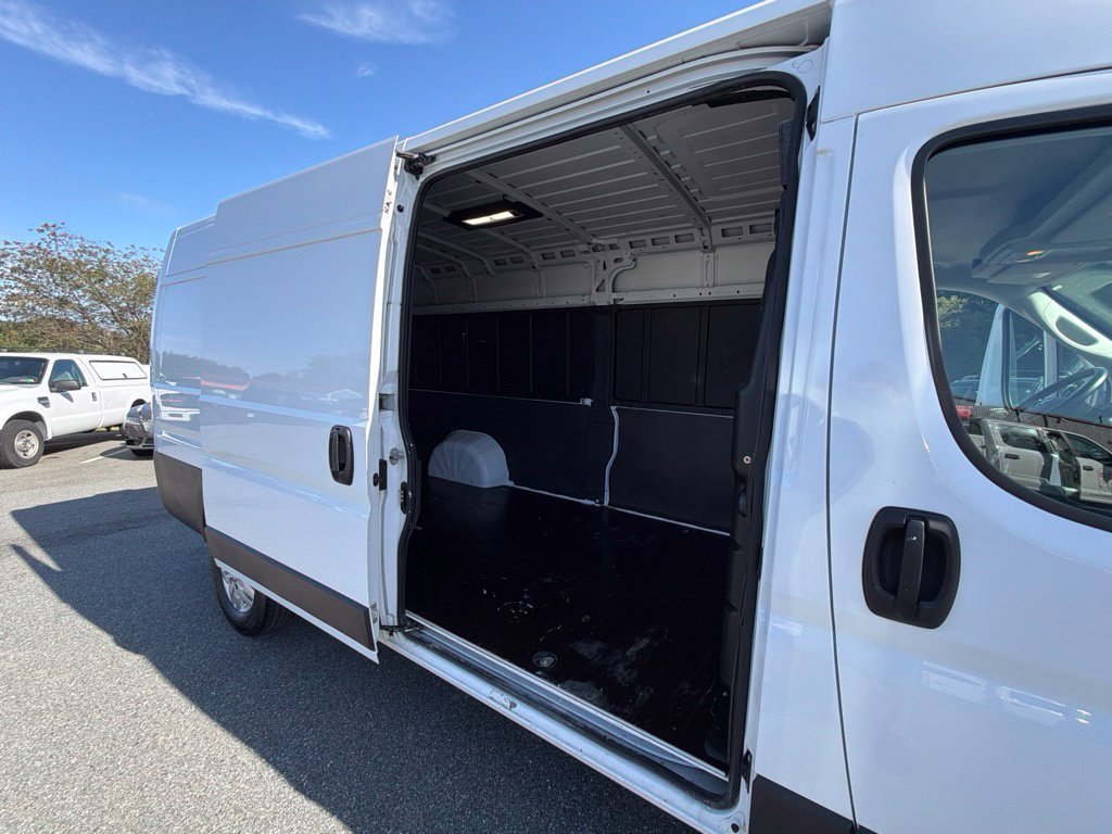 Used 2021 RAM ProMaster 3500 w/ Convenience Group FWD image 10