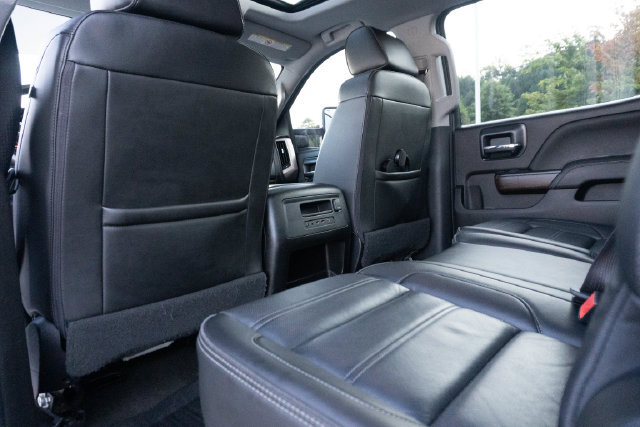 Used 2017 GMC Sierra 2500 Denali w/ Duramax Plus Package AWD/4WD image 28