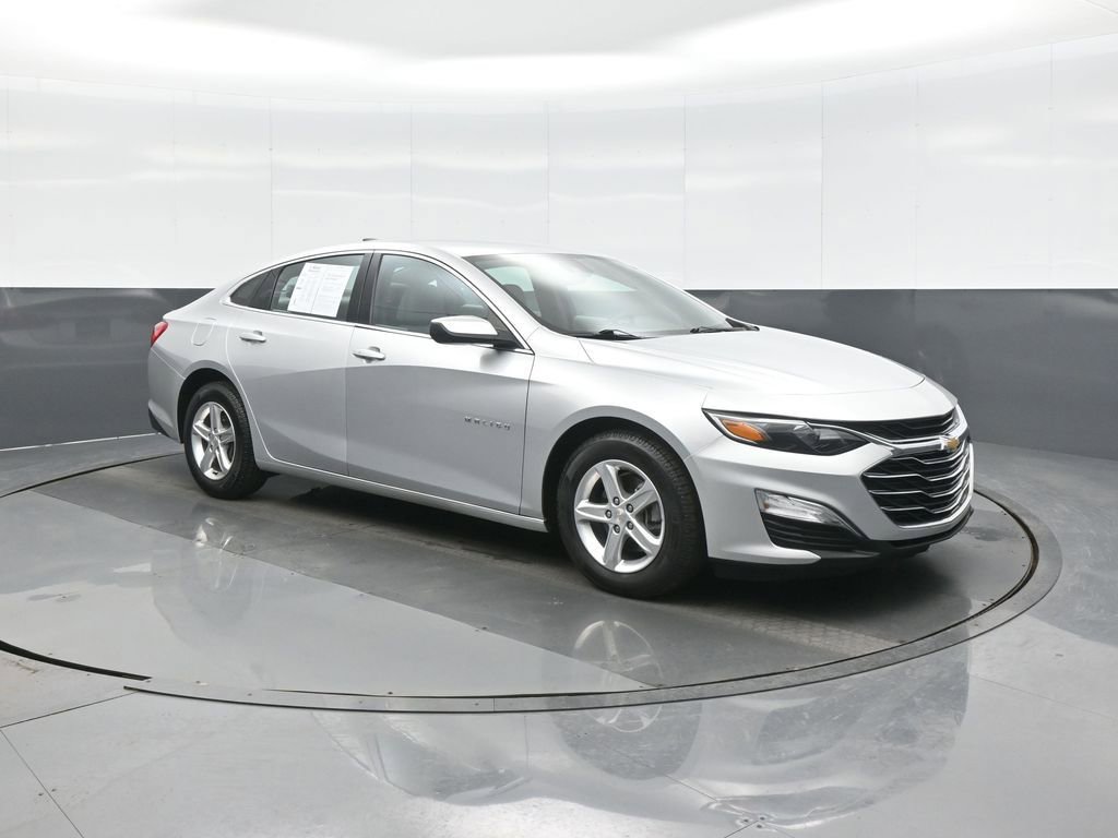 Used 2022 Chevrolet Malibu LS w/ Driver Confidence Package II