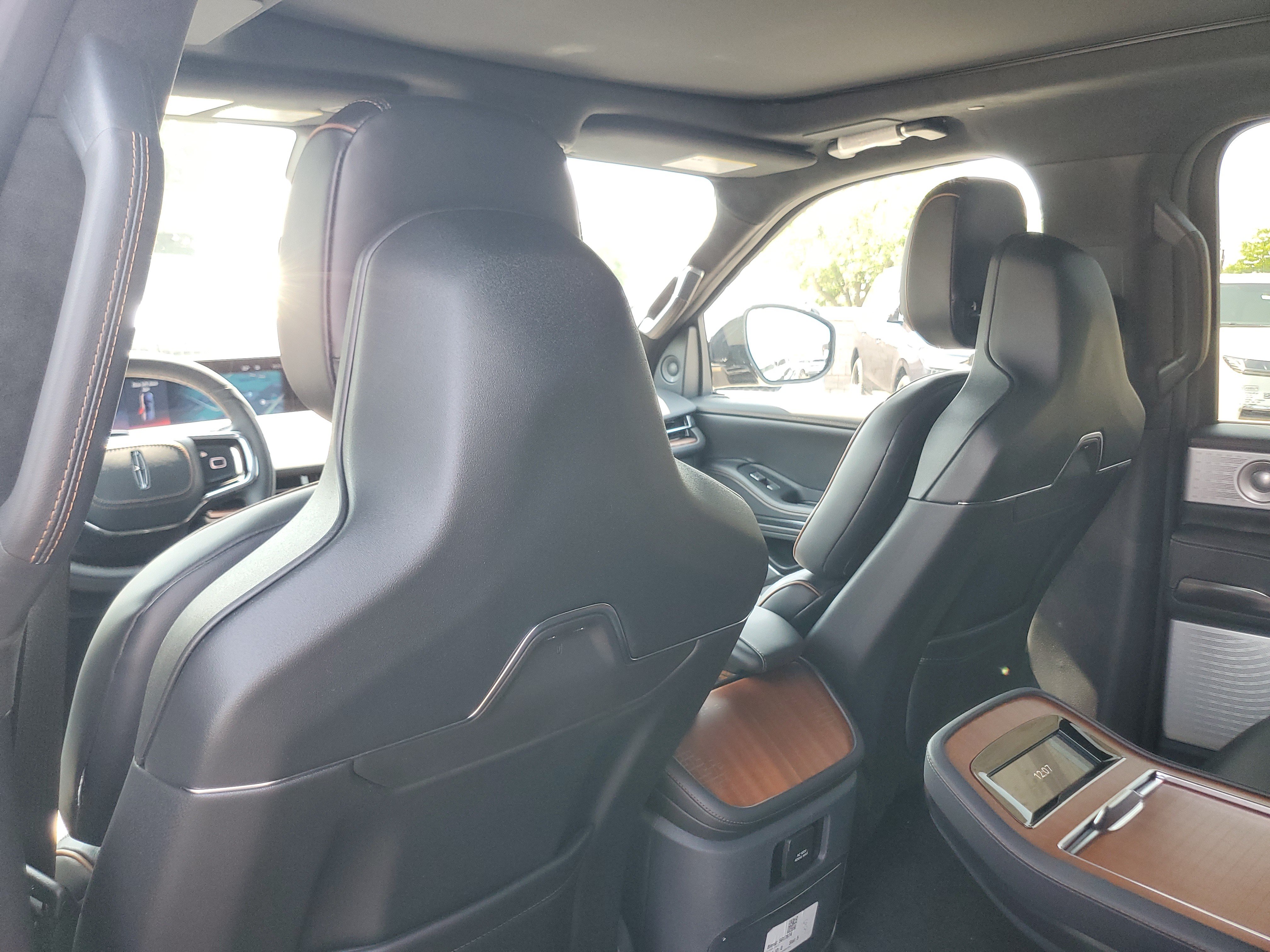 New 2027 Lincoln Navigator L Black Label AWD/4WD image 28