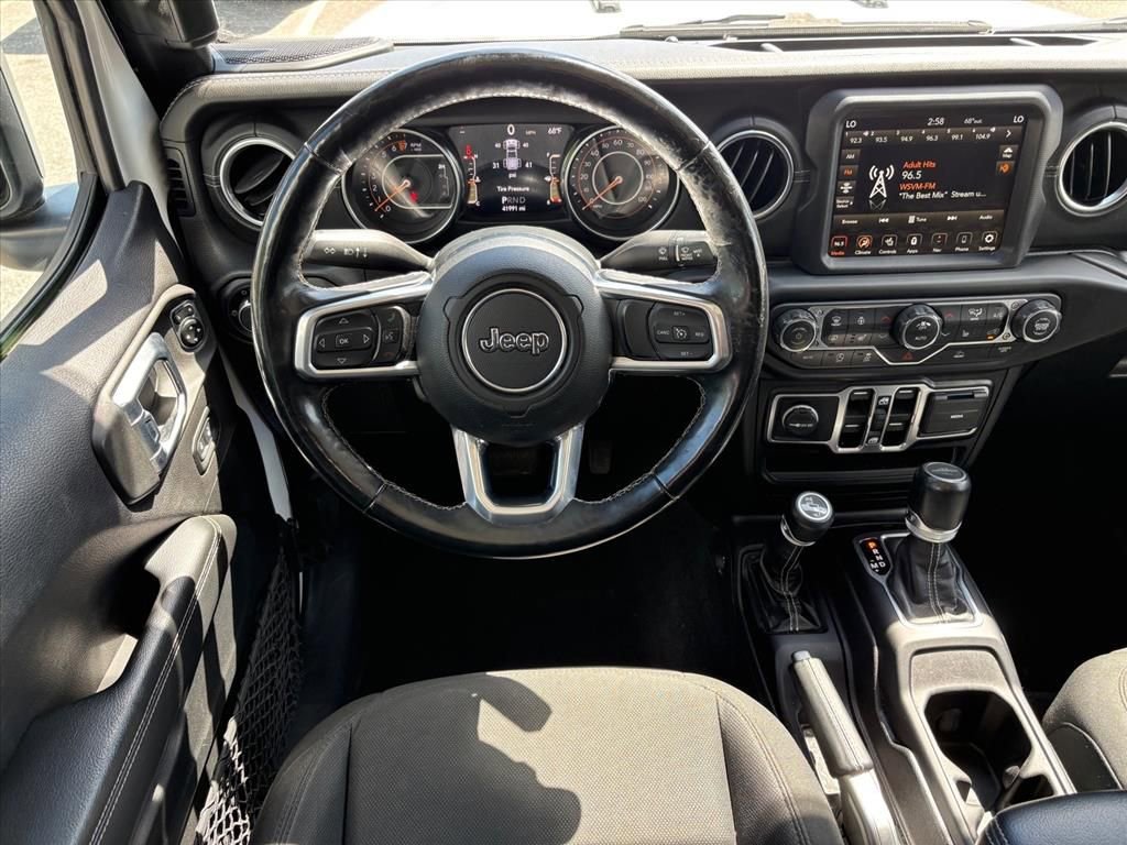 Used 2020 Jeep Gladiator Overland AWD/4WD image 13