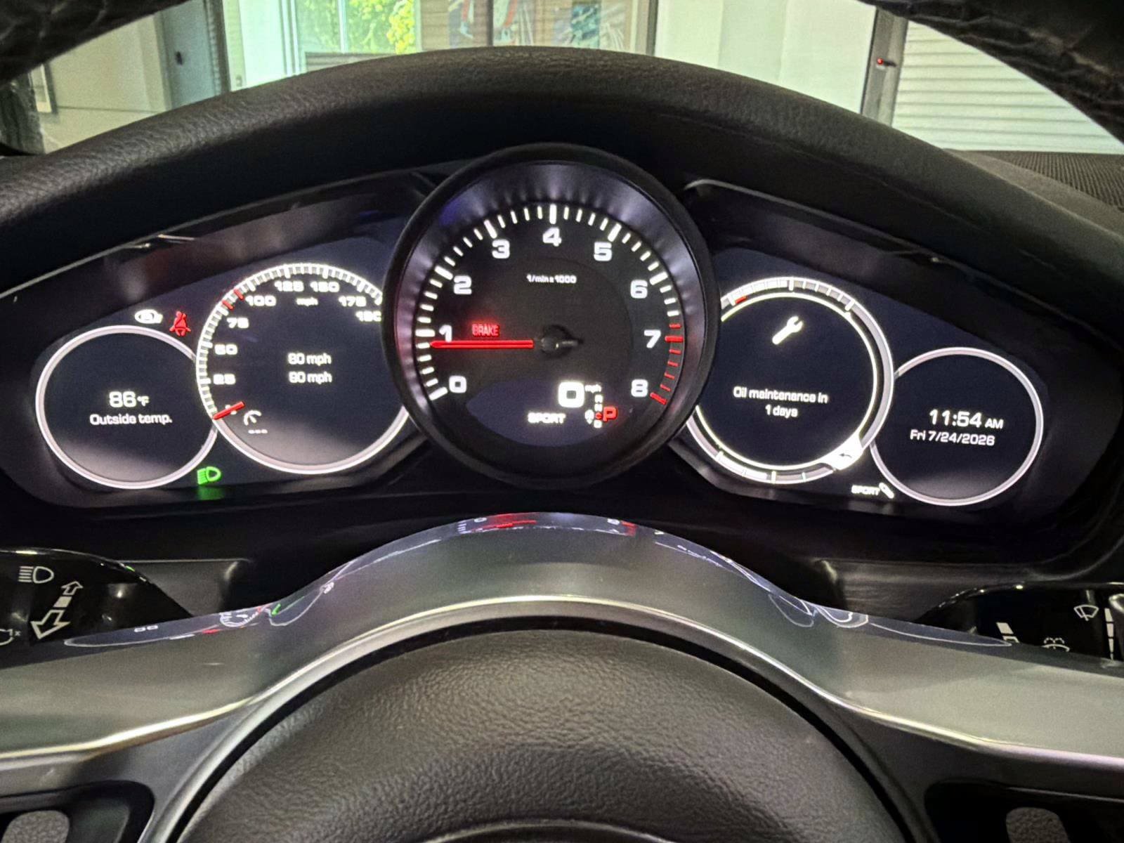 Used 2020 Porsche Panamera RWD image 23