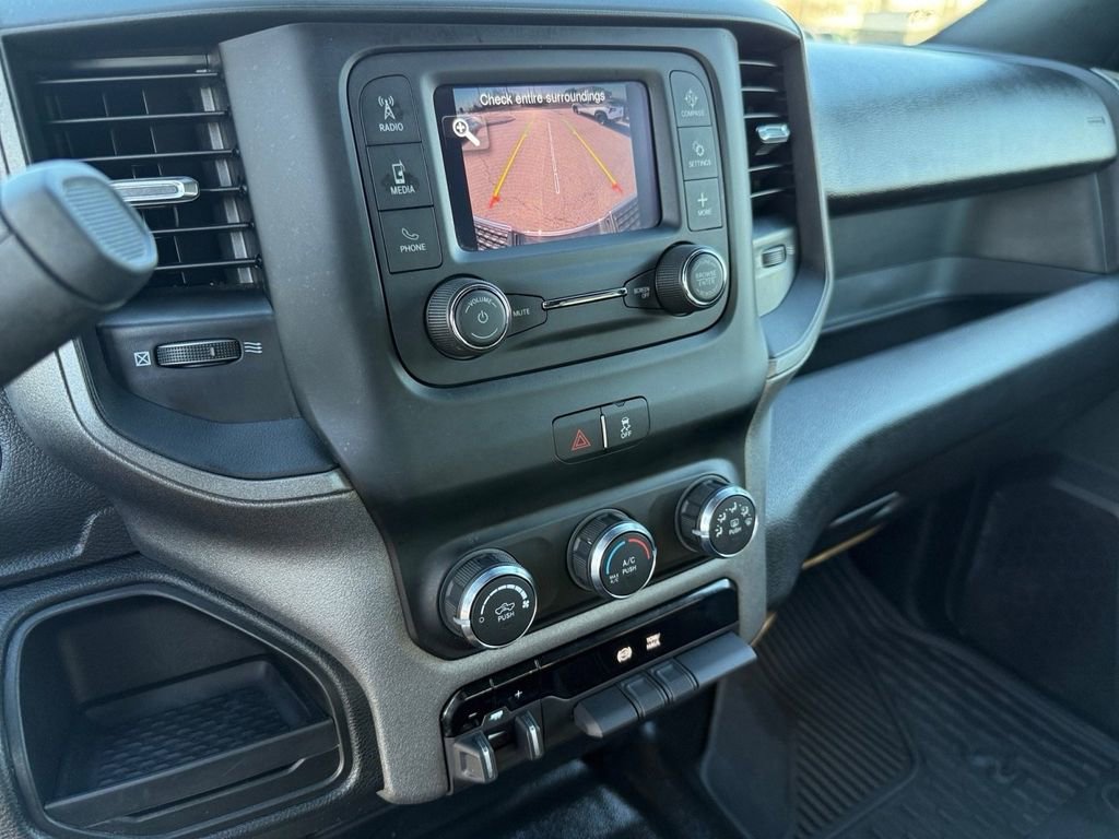 Used 2024 RAM 3500 Tradesman w/ Chrome Appearance Group image 16