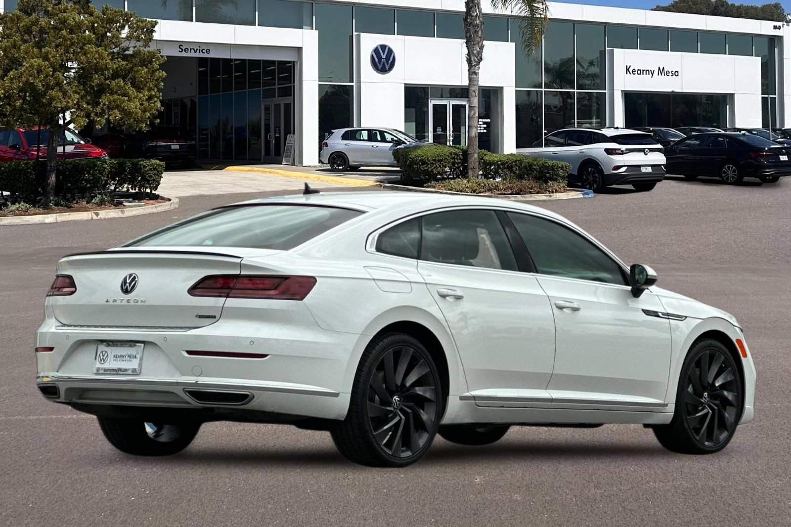 Used 2023 Volkswagen Arteon SEL AWD/4WD image 4