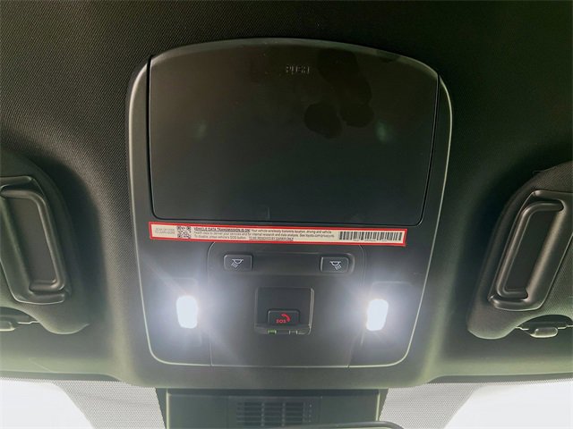 Used 2025 Toyota Camry SE image 19