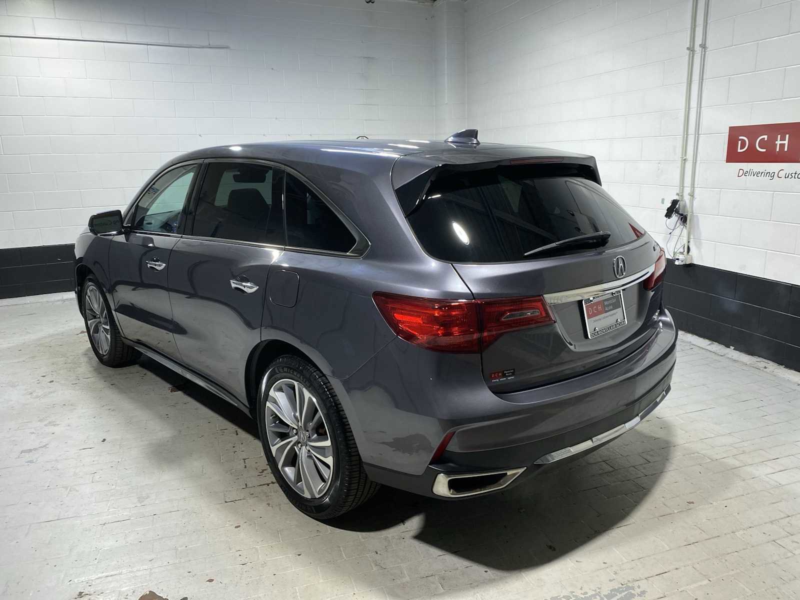 Used 2018 Acura MDX SH-AWD w/ Technology Package image 4