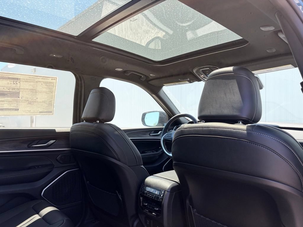 New 2026 Jeep Grand Cherokee L Limited AWD/4WD image 29