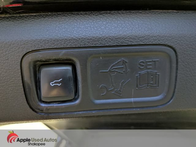 Used 2018 Ford Expedition Max XLT w/ Equipment Group 202A AWD/4WD image 13