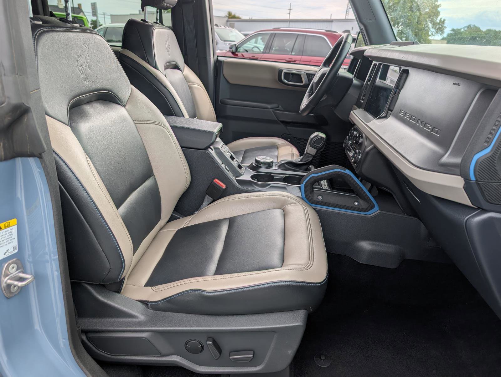 Used 2024 Ford Bronco Wildtrak image 11