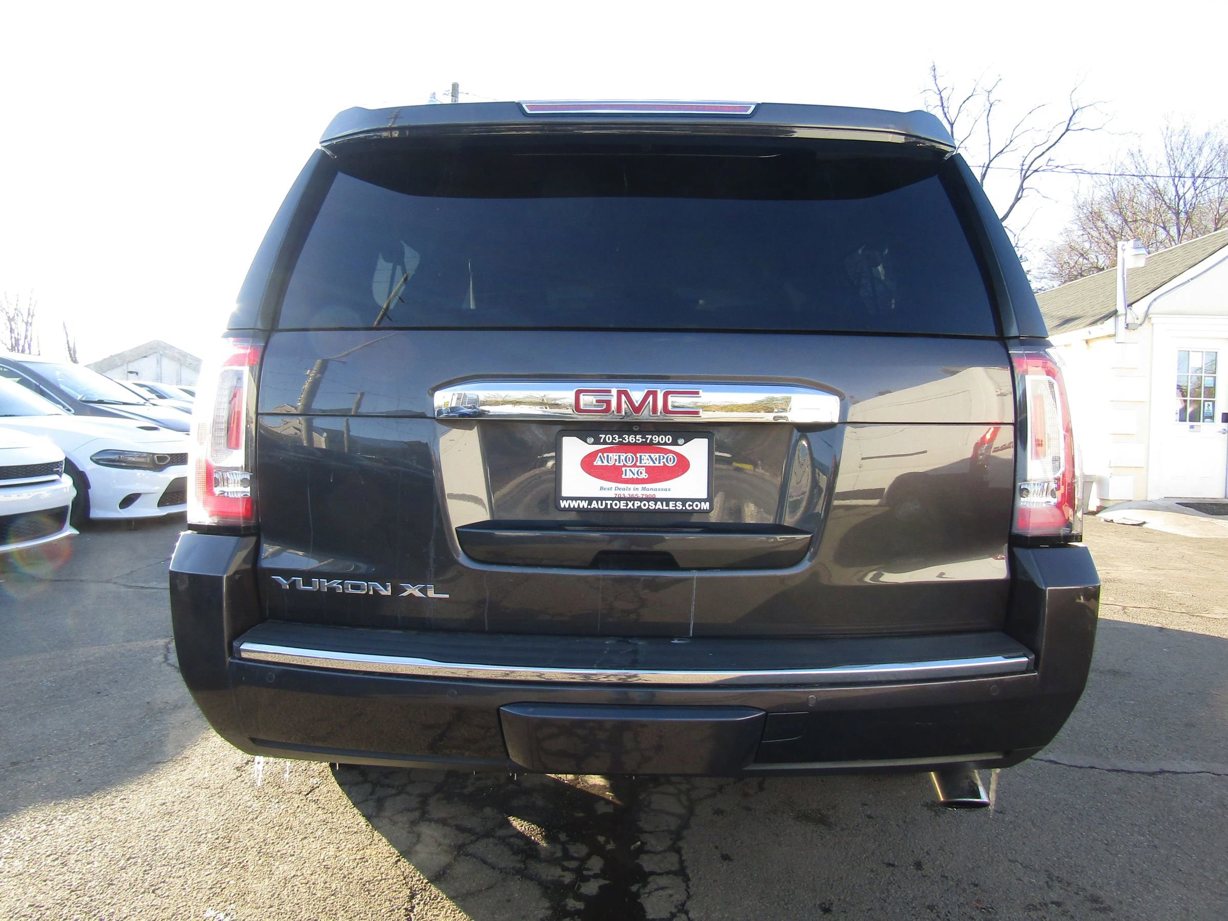 Used 2015 GMC Yukon XL Denali w/ Open Road Package image 6