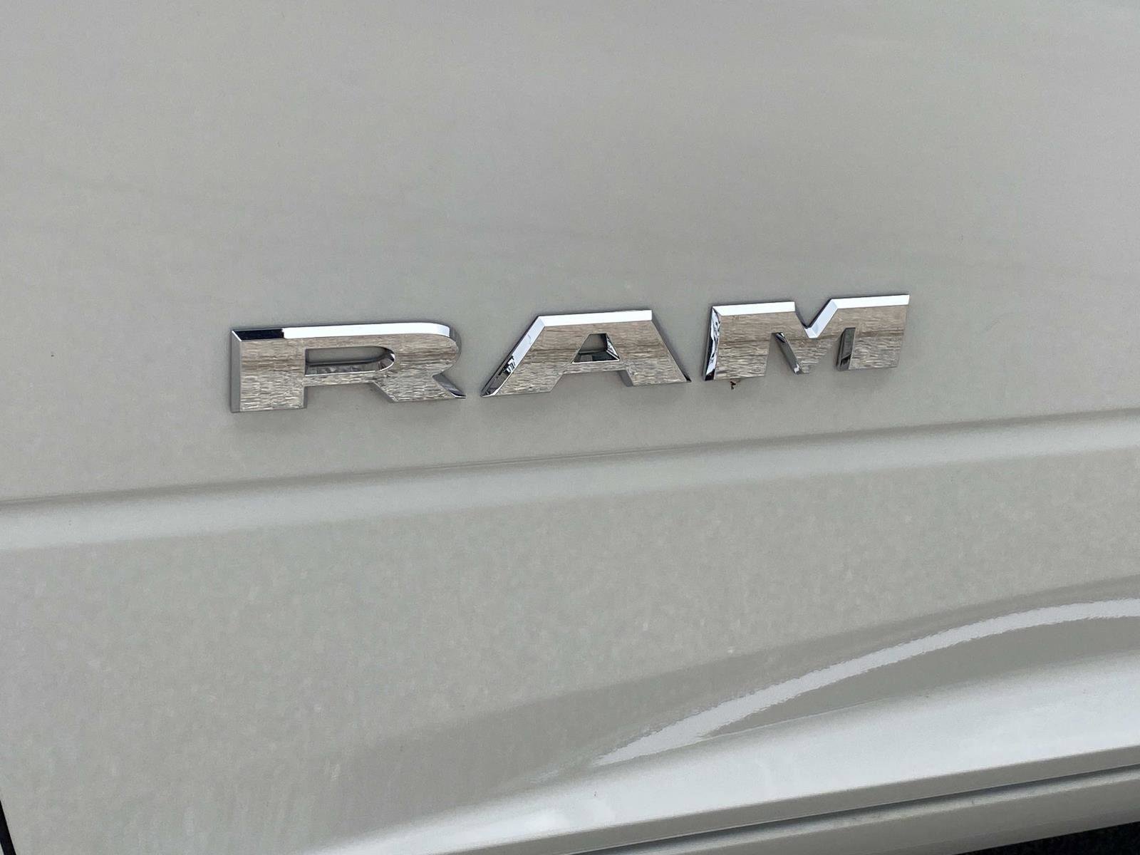 Used 2026 RAM 2500 Big Horn AWD/4WD image 15