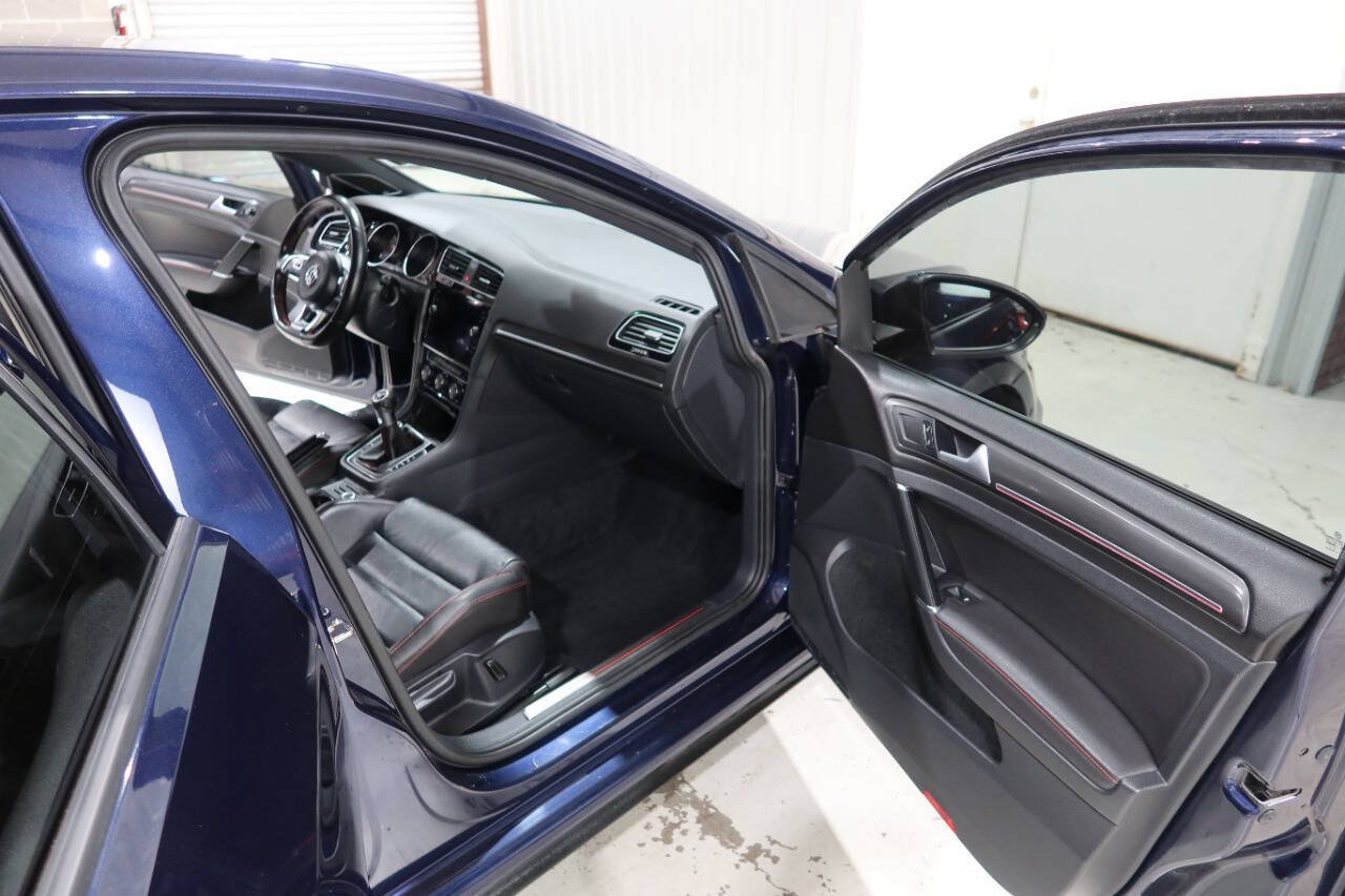 Used 2019 Volkswagen GTI Autobahn FWD image 12