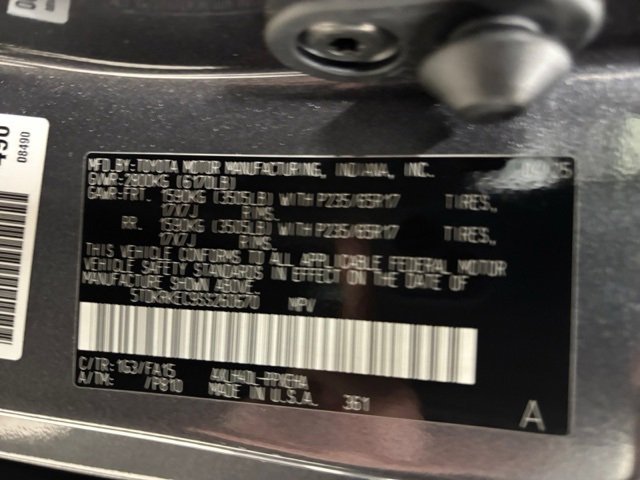 Used 2025 Toyota Sienna LE image 35