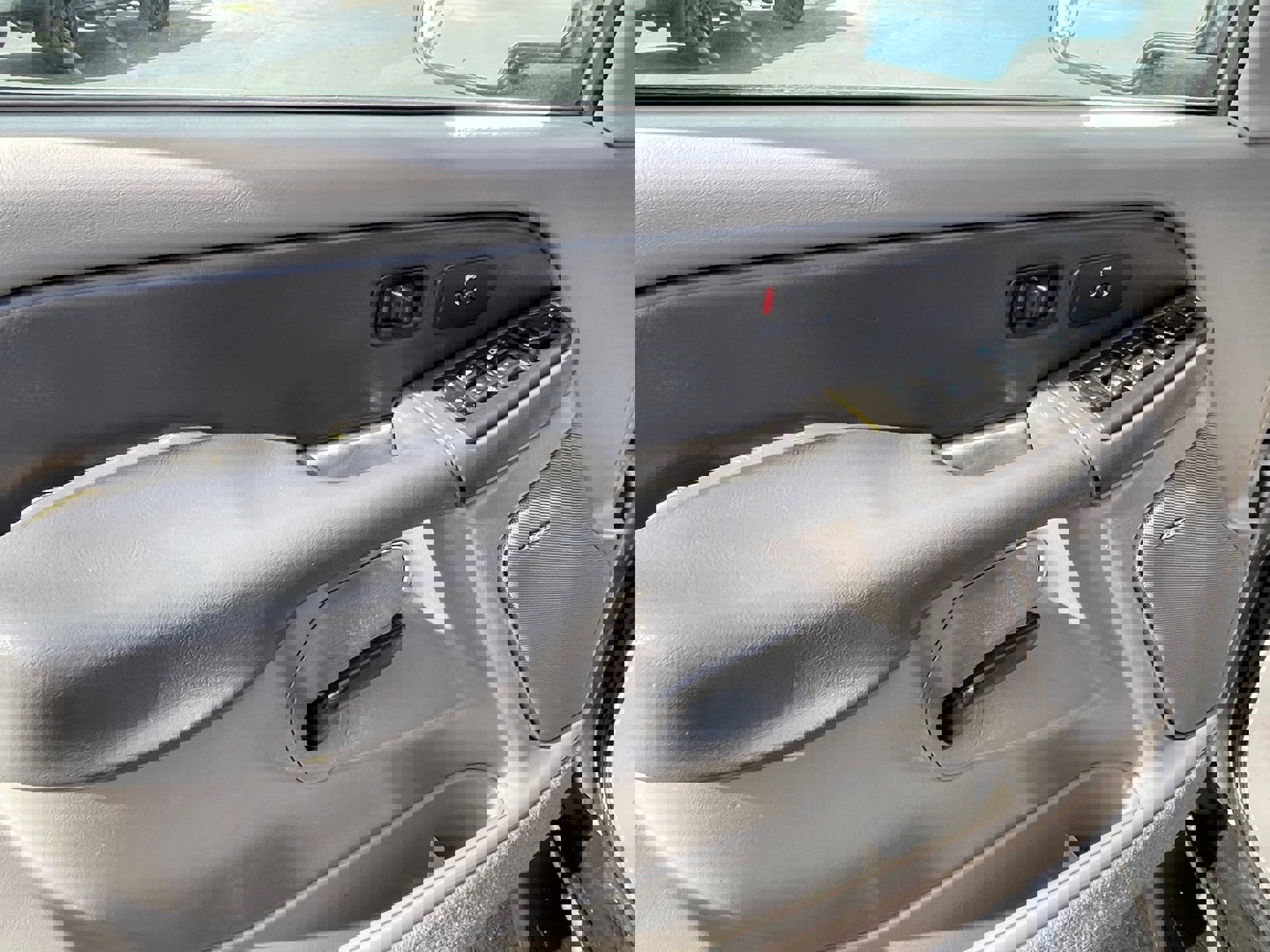 Used 2003 Chevrolet Suburban LS w/ LS Preferred Equipment Group image 11