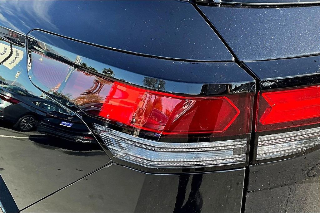 New 2026 Volkswagen Tiguan SE R-Line image 22