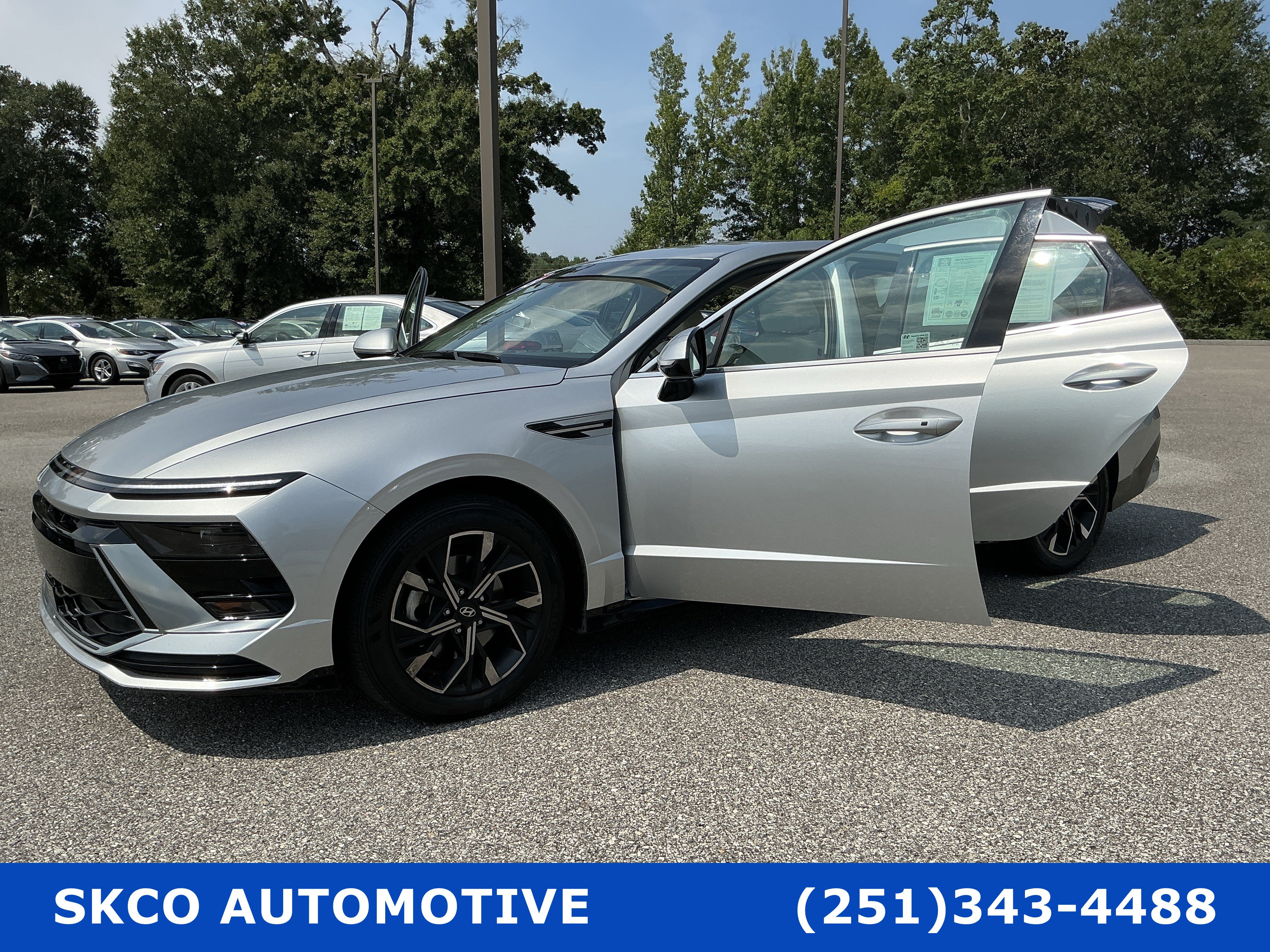 Used 2025 Hyundai Sonata SEL FWD image 29