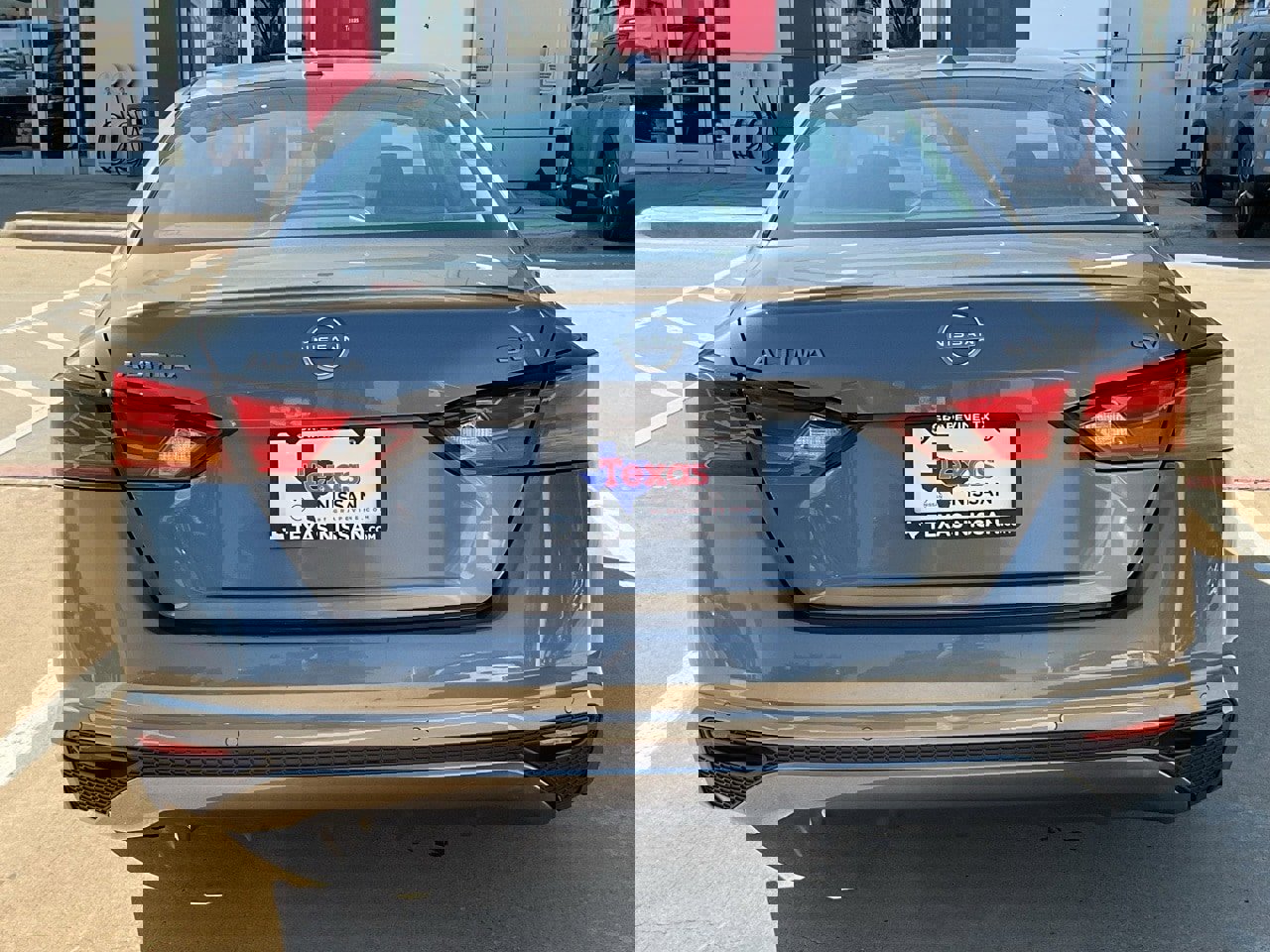 Used 2024 Nissan Altima 2.5 SV image 6