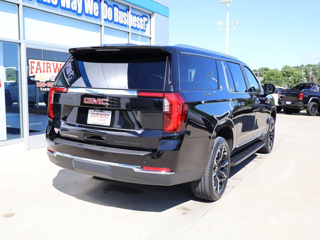 Certified 2025 GMC Yukon XL Elevation AWD/4WD image 3