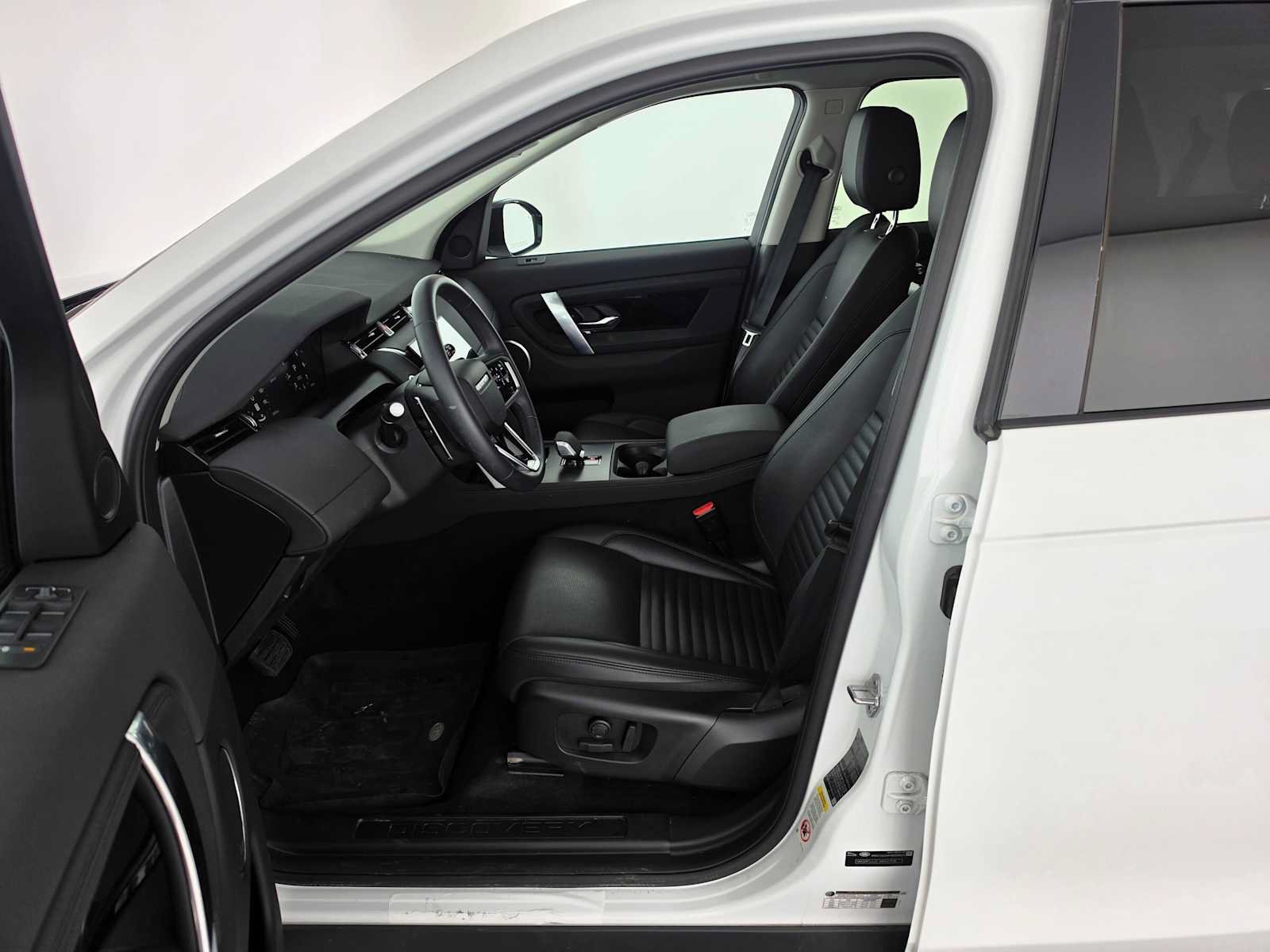 Used 2025 Land Rover Discovery Sport S AWD/4WD image 20