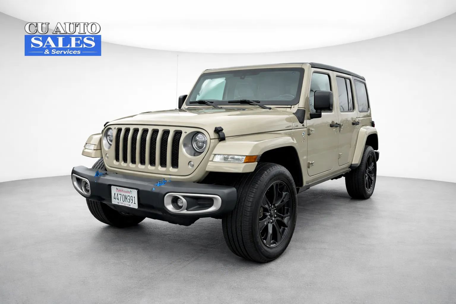 Used 2022 Jeep Wrangler Unlimited Sahara w/ Cold Weather Group image 3