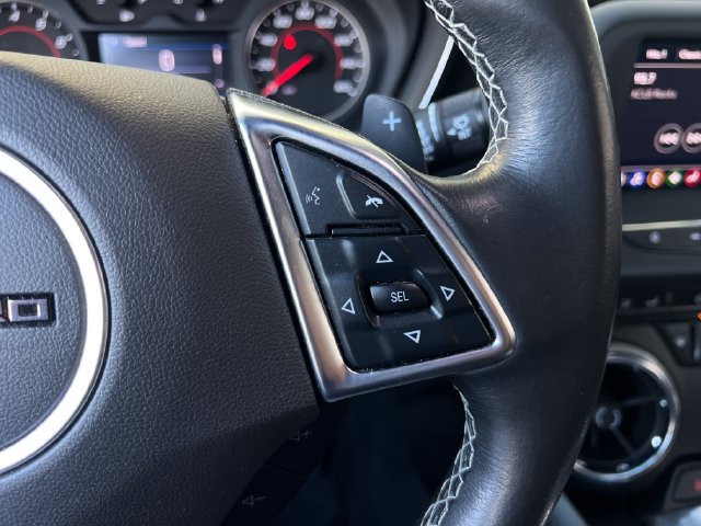 Used 2021 Chevrolet Camaro LT RWD image 31