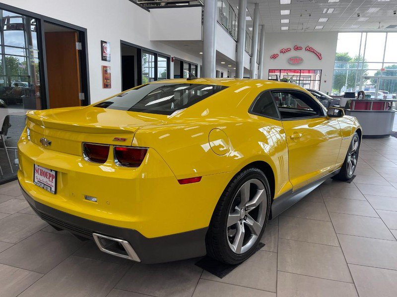 Used 2010 Chevrolet Camaro SS w/ LPO, Ground Effects Package RWD image 3