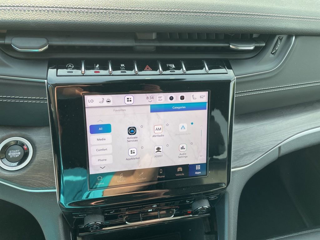 Used 2022 Jeep Grand Cherokee L Limited AWD/4WD image 11