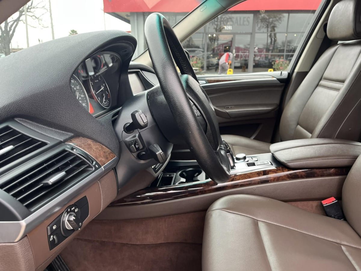 Used 2008 BMW X5 3.0si image 20