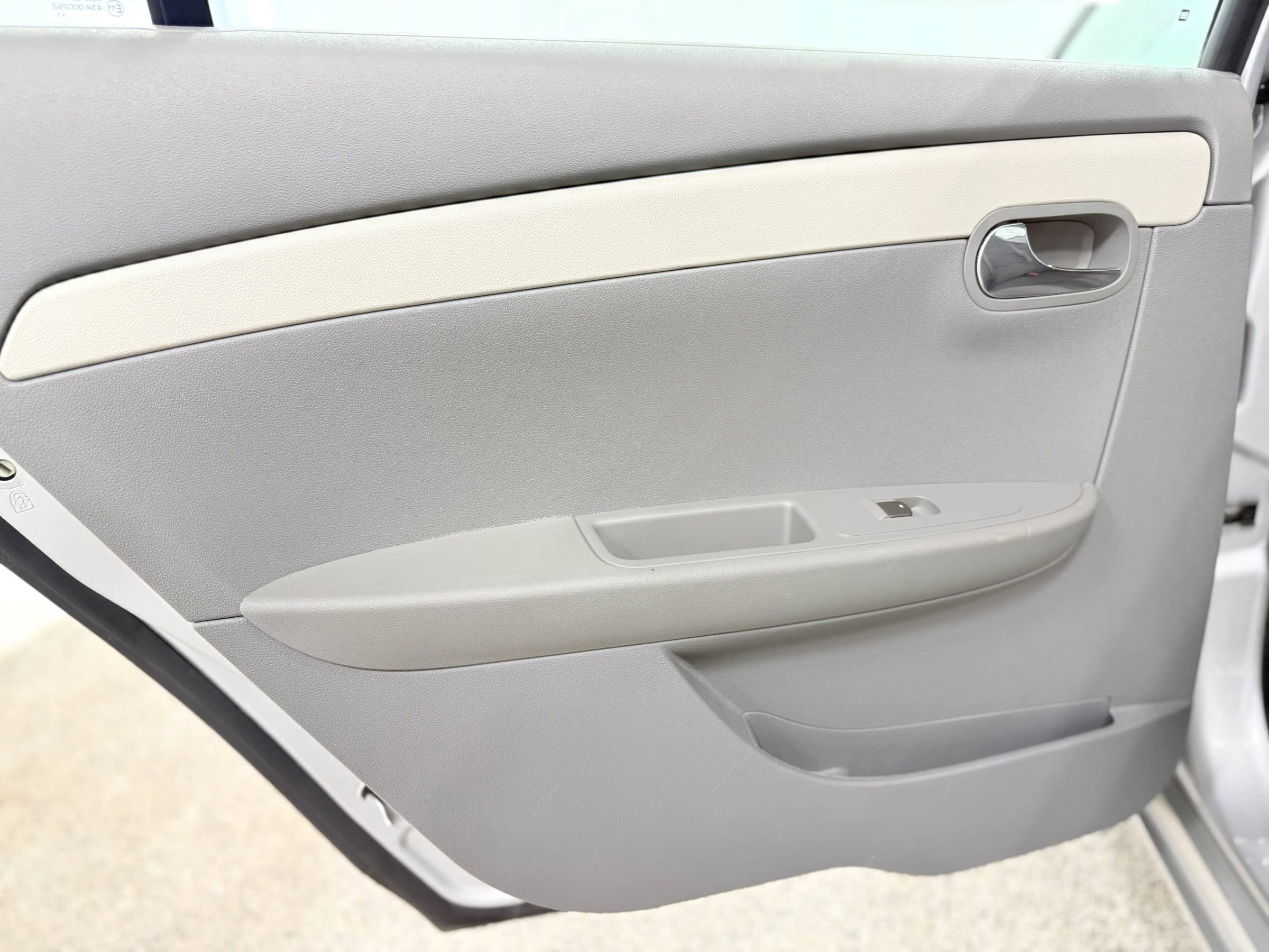 Used 2012 Chevrolet Malibu LS image 23