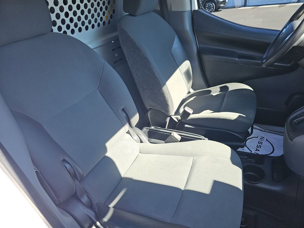 Used 2020 Nissan NV200 S image 15