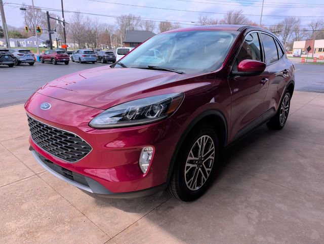 Used 2022 Ford Escape SEL w/ Technology Package AWD/4WD image 3