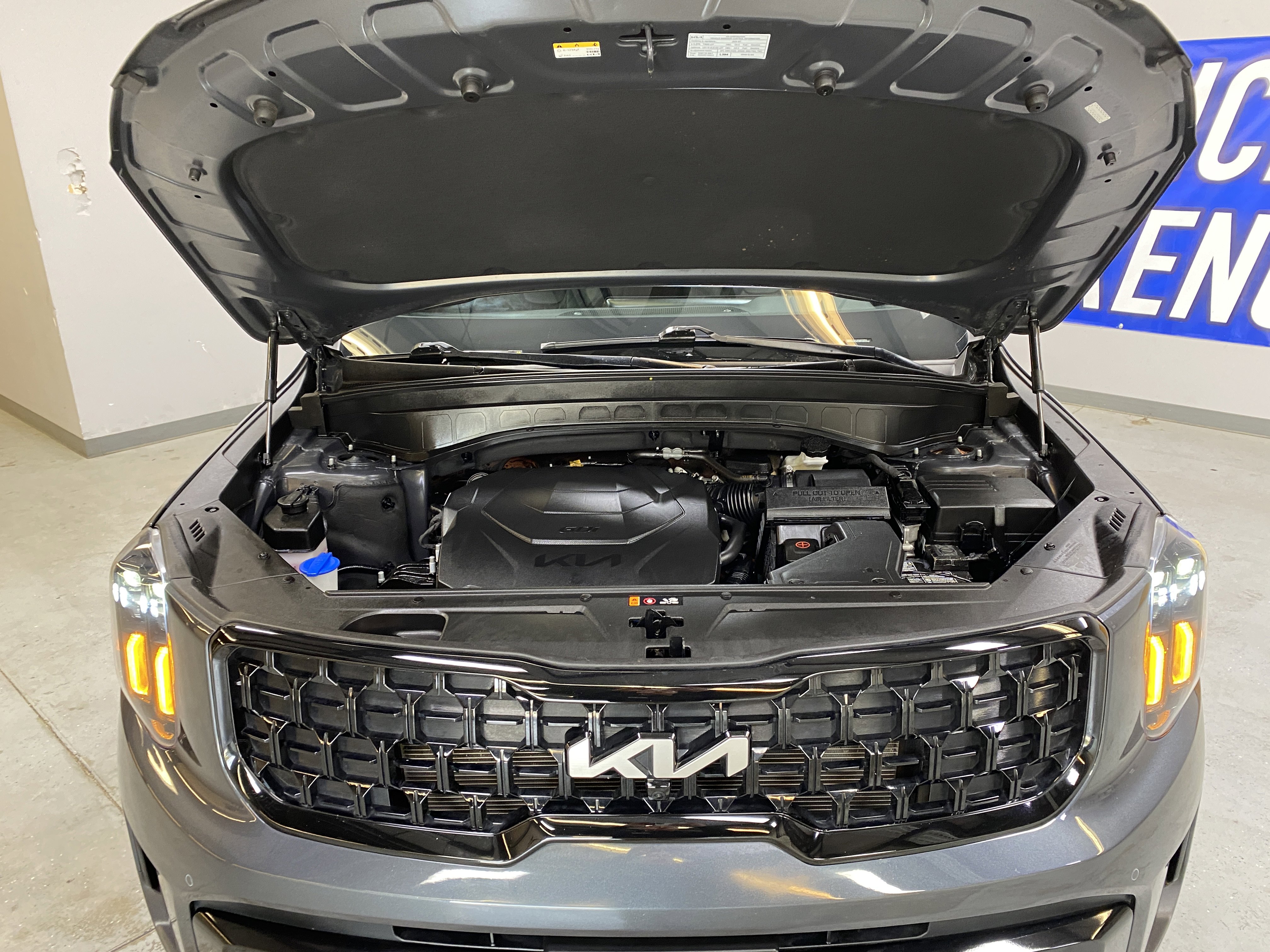 Used 2024 Kia Telluride SX X-Pro image 9