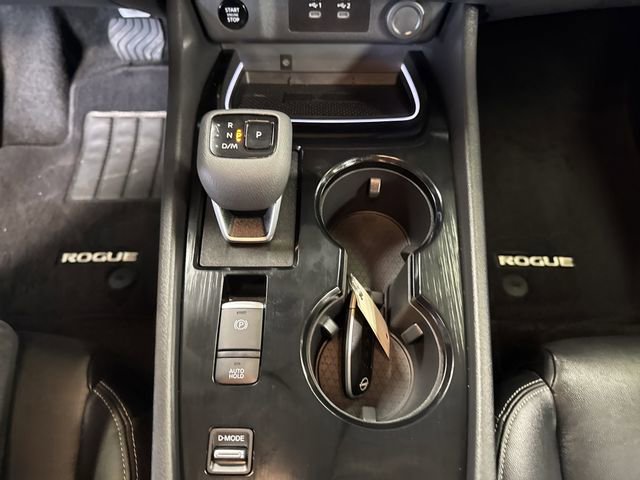 Used 2025 Nissan Rogue SL image 22