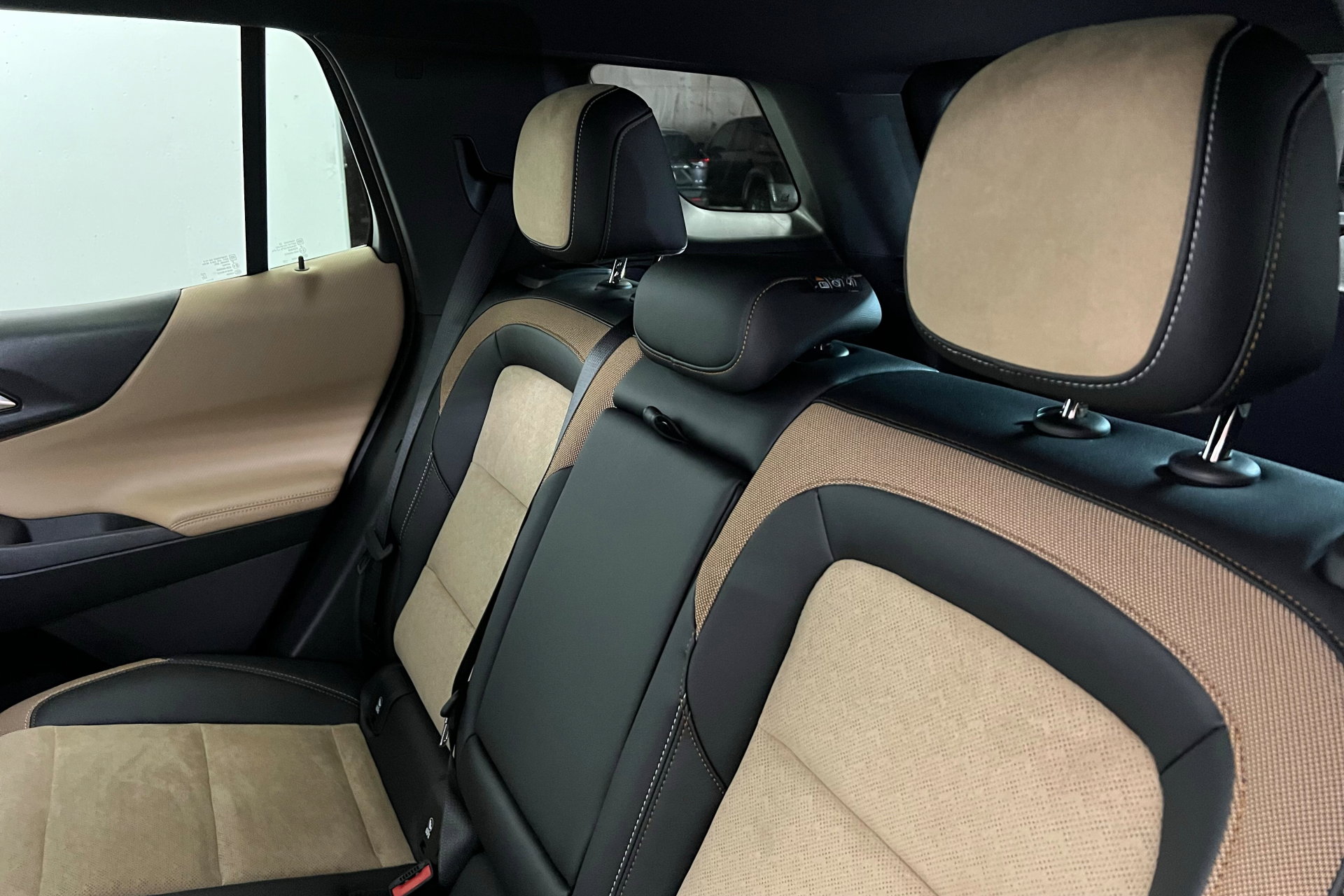 New 2026 Chevrolet Equinox ACTIV w/ Convenience Package III image 21