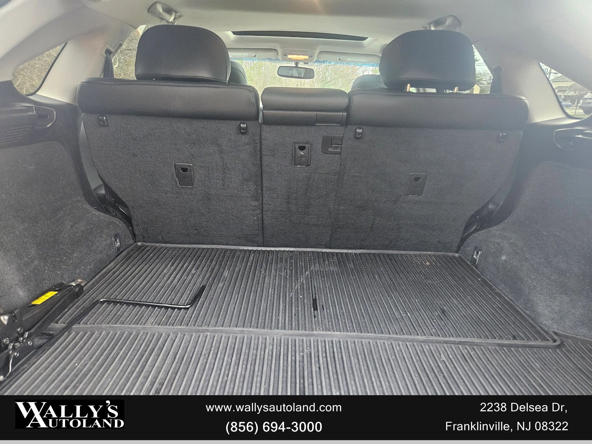 Used 2015 Lexus RX 450h AWD image 37