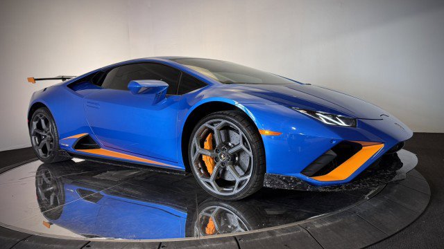 Used 2021 Lamborghini Huracan EVO RWD image 20