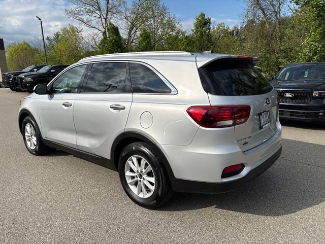 Used 2020 Kia Sorento LX w/ LX I4 Convenience Package AWD/4WD image 3