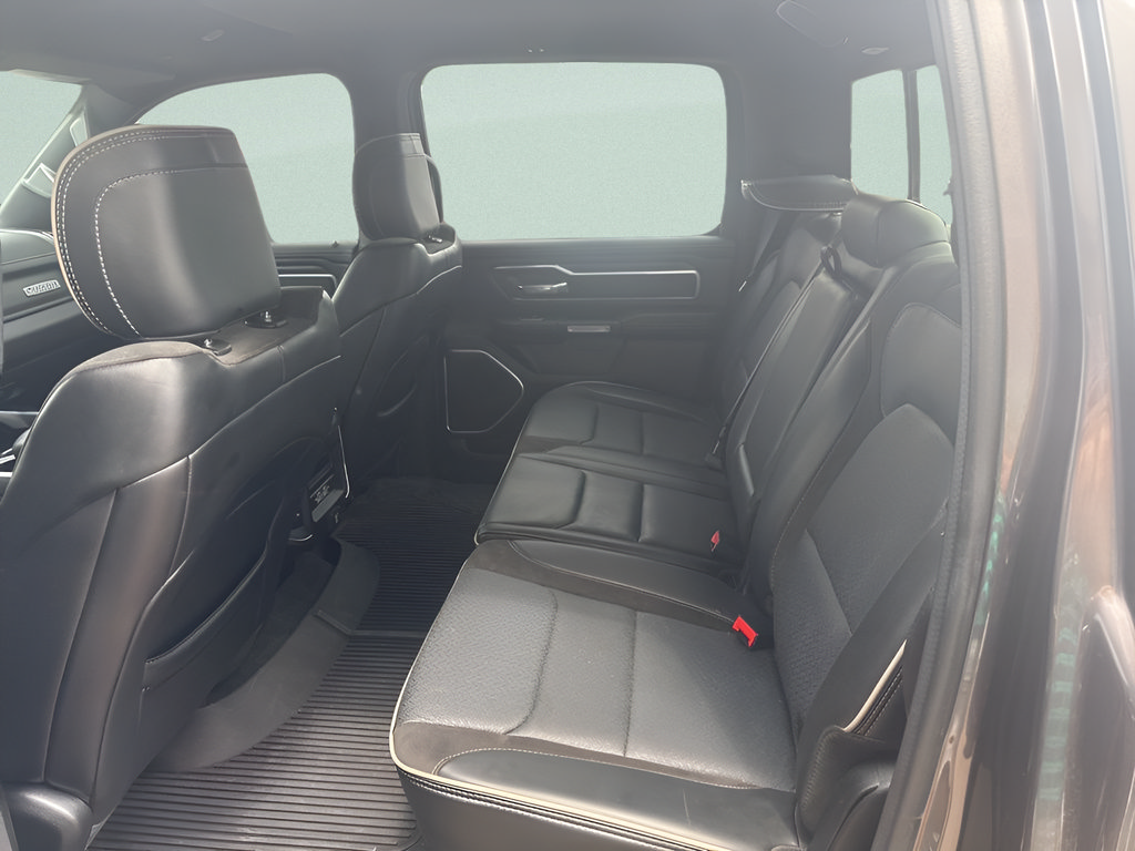 Used 2023 RAM 1500 Laramie AWD/4WD image 10