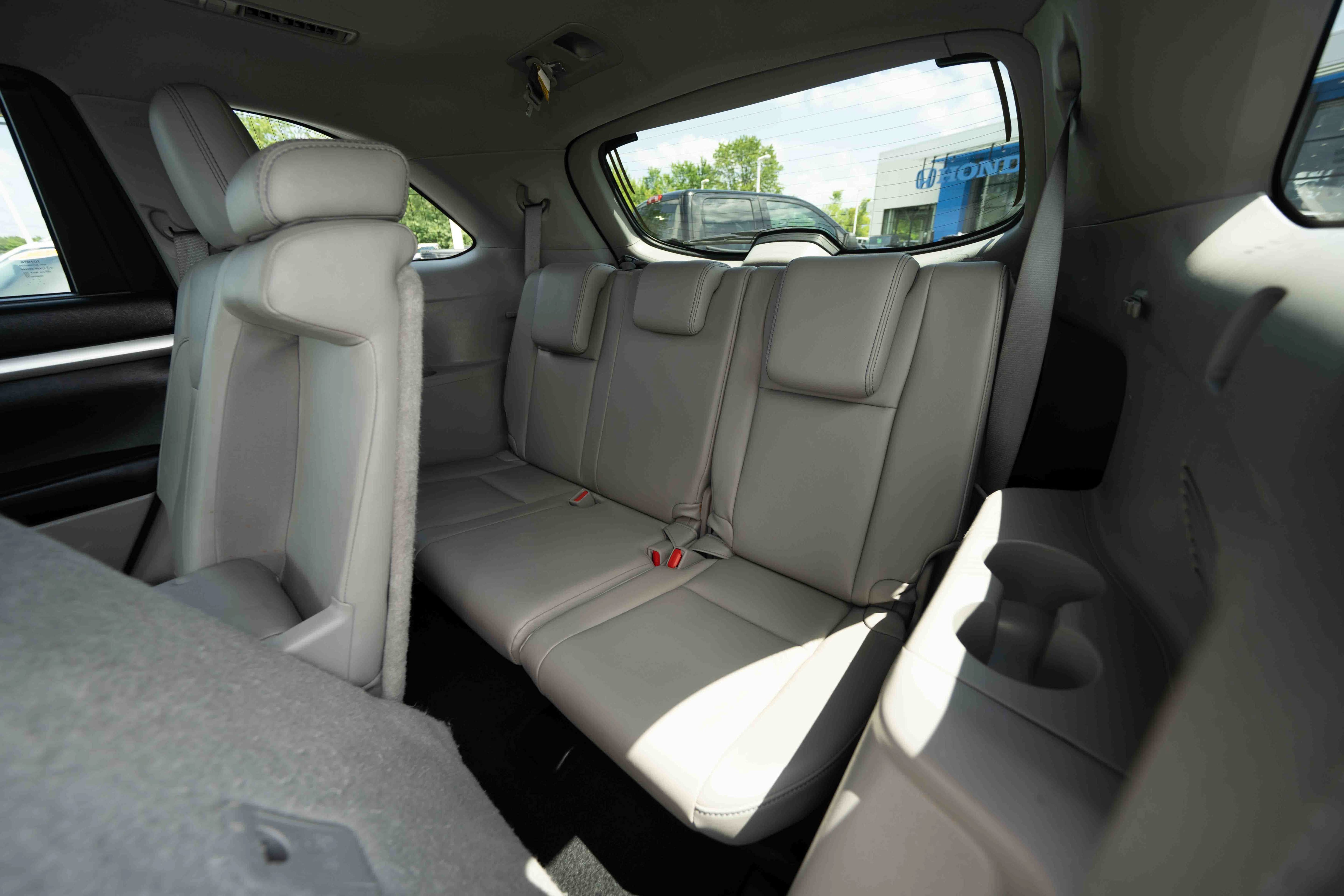 Used 2016 Toyota Highlander XLE AWD/4WD image 24