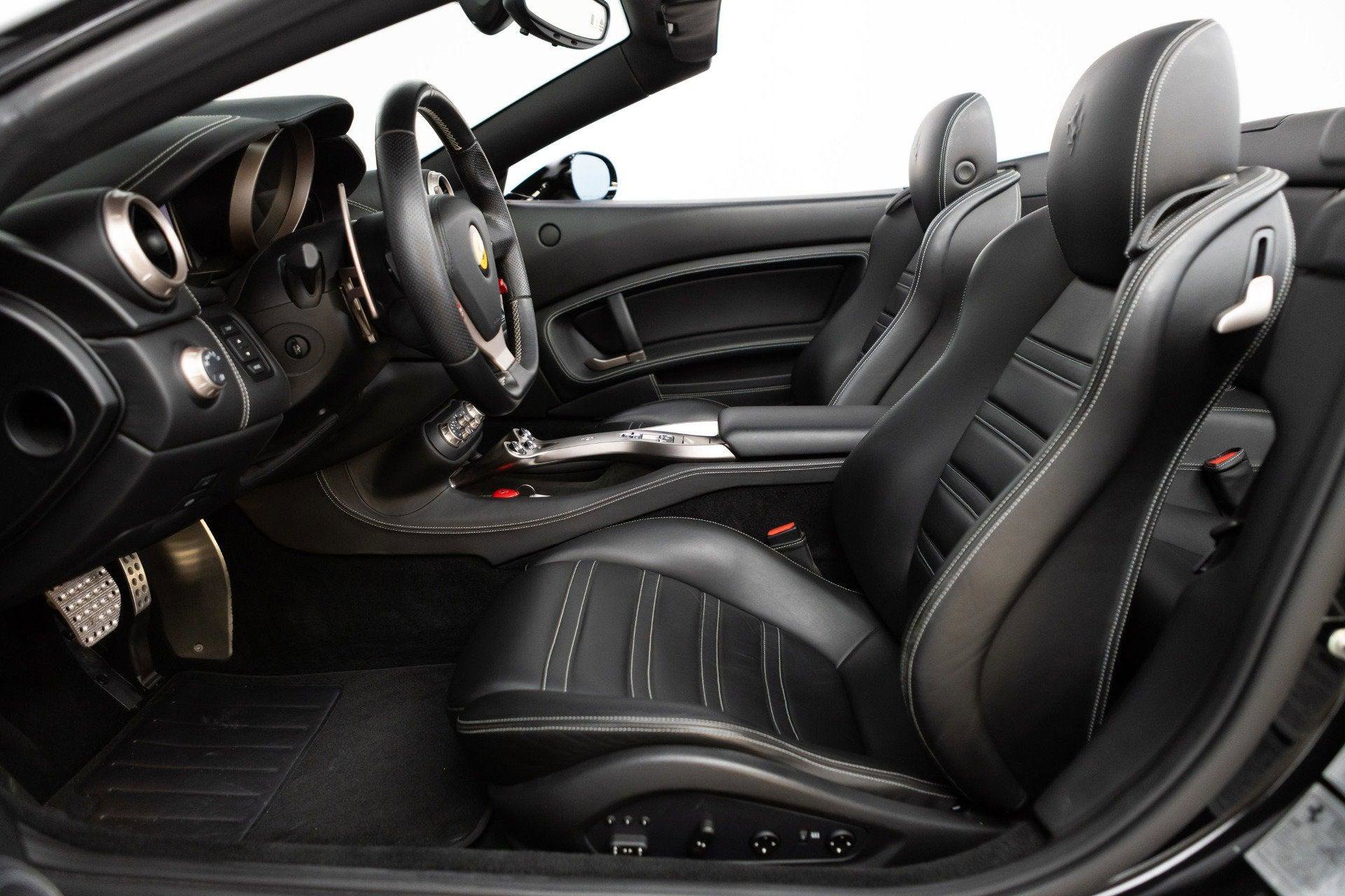 Used 2010 Ferrari California image 2