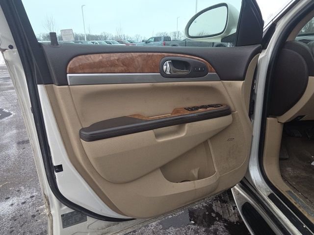 Used 2011 Buick Enclave CXL w/ Trailering Provision Package image 28
