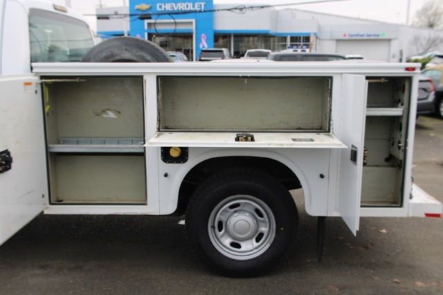 Used 2012 Ford F250 XL w/ Skid Plate Pkg image 5