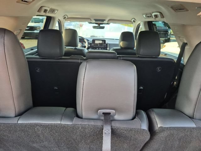 Used 2023 Nissan Pathfinder SL FWD image 32