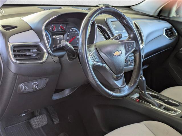 Used 2018 Chevrolet Equinox LT FWD image 2