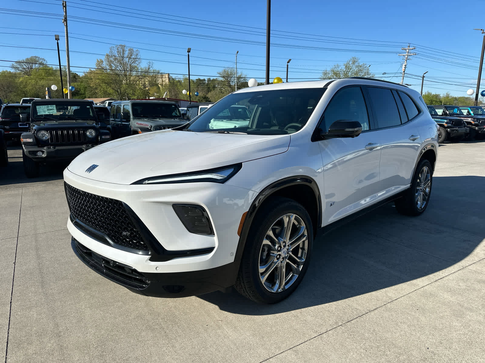 New 2025 Buick Enclave Sport Touring w/ Super Cruise Package image 4